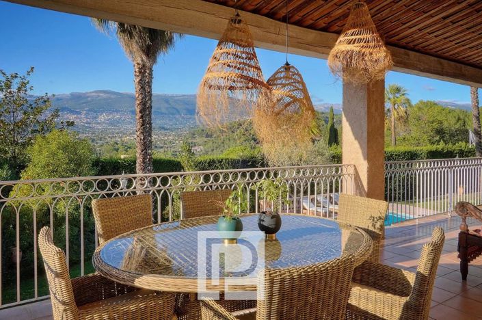 Image No.9-5 Bed House for sale