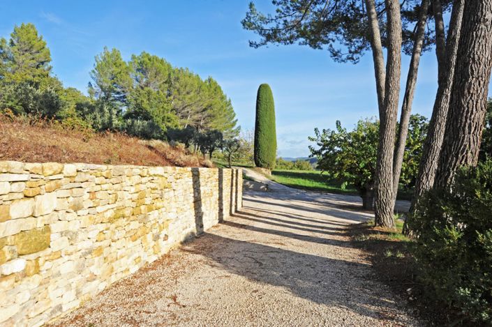 Image No.6-5 Bed House for sale