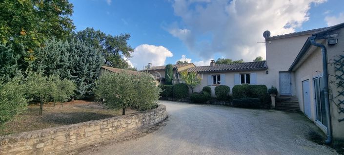 Image No.1-7 Bed House for sale