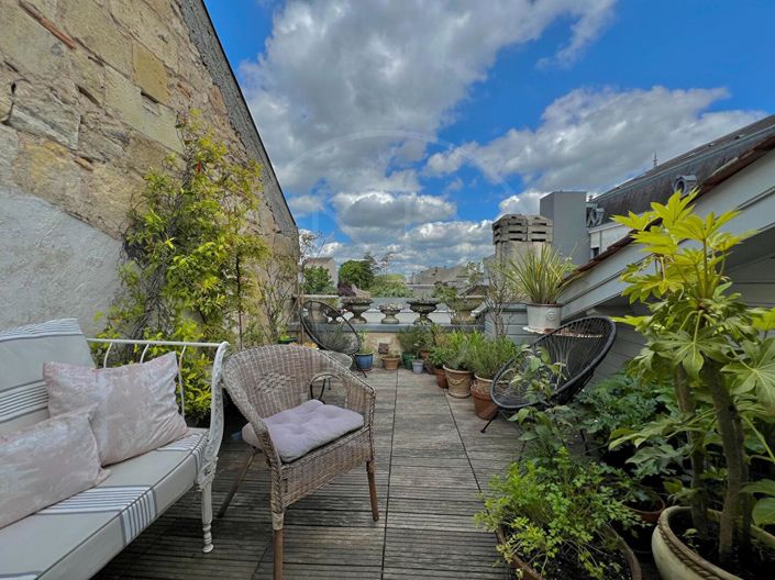 Image No.1-4 Bed Apartment for sale