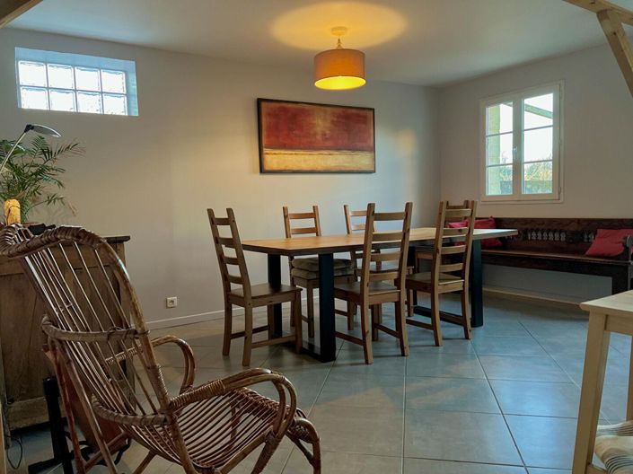 Image No.8-3 Bed House for sale