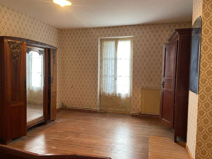 Image No.9-3 Bed House for sale