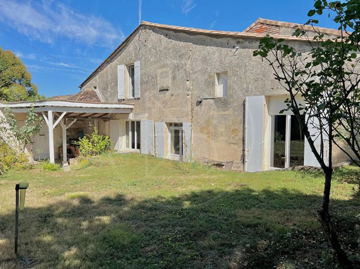 Image No.1-4 Bed House for sale
