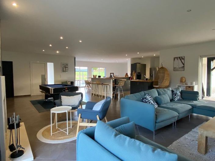 Image No.11-6 Bed House for sale