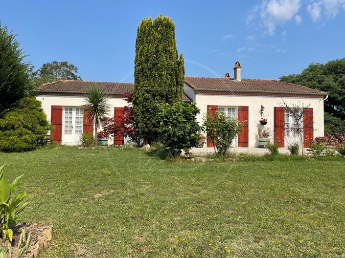 Image No.1-3 Bed House for sale