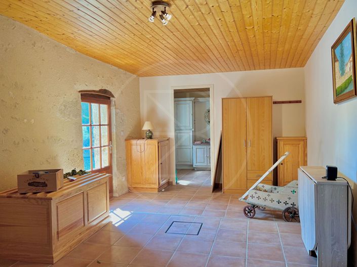 Image No.10-Maison de 5 chambres à vendre à Gensac