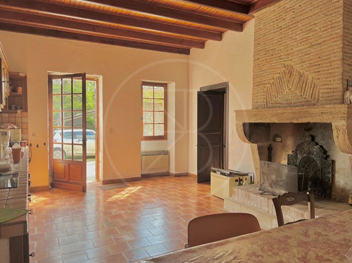 Image No.5-Maison de 5 chambres à vendre à Gensac