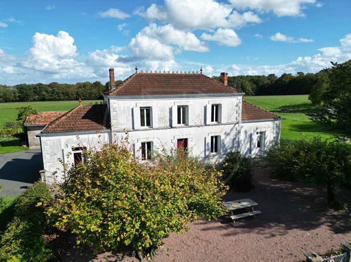 Image No.1-4 Bed House for sale