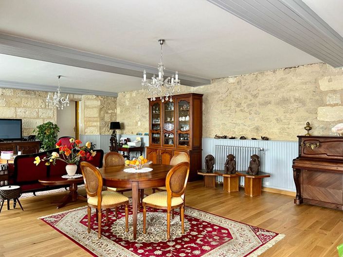 Image No.1-6 Bed House for sale