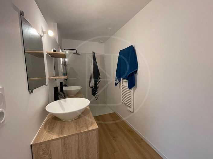 Image No.9-2 Bed House for sale