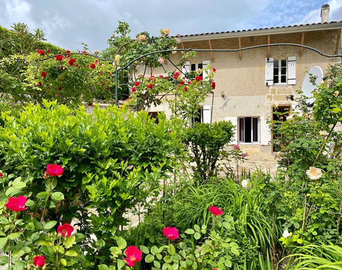 Image No.1-4 Bed House for sale