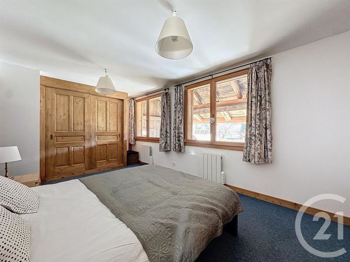 Image No.12-7 Bed House for sale