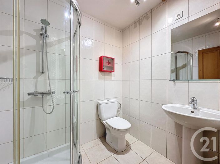 Image No.24-7 Bed House for sale