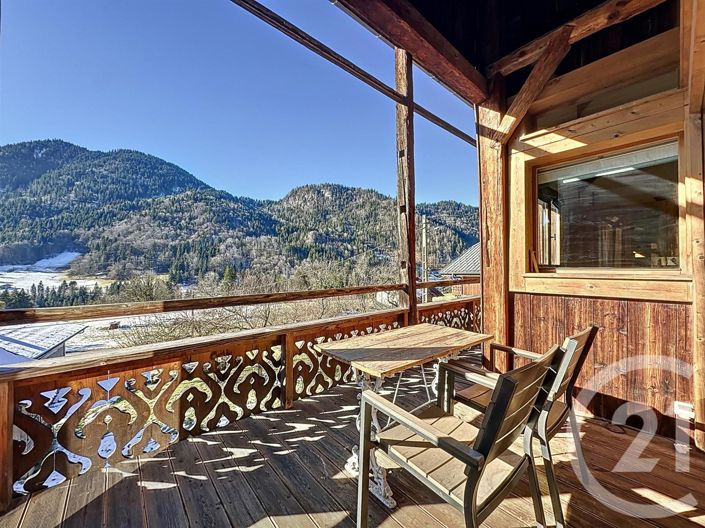 Image No.8-7 Bed House for sale