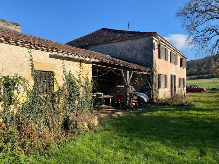 Image No.1-4 Bed House for sale