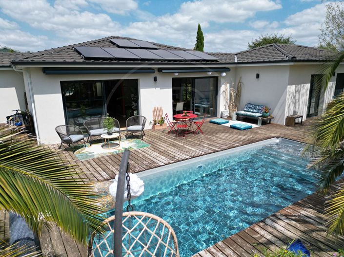 Image No.1-4 Bed House for sale
