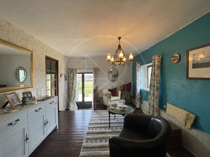 Image No.13-5 Bed House for sale