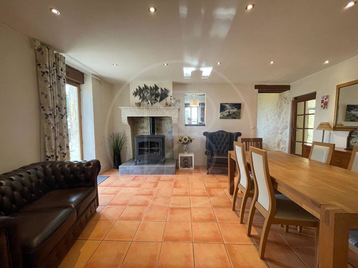 Image No.4-5 Bed House for sale