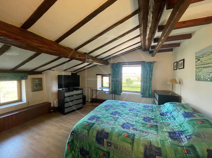 Image No.7-5 Bed House for sale