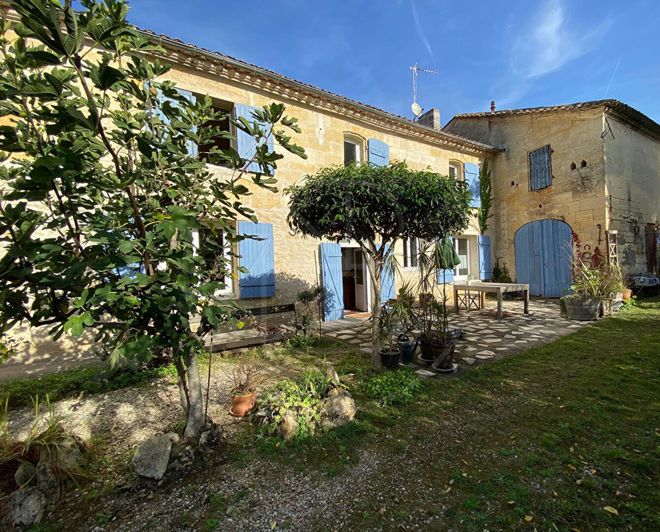 Image No.1-4 Bed House for sale