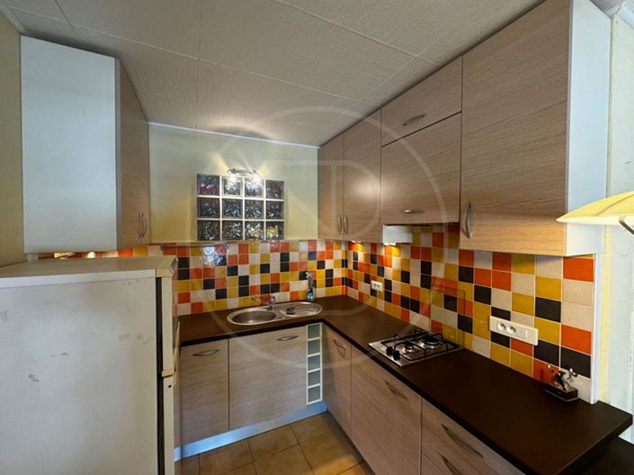 Image No.13-6 Bed House for sale