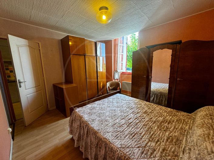 Image No.14-6 Bed House for sale