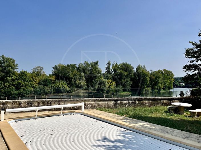 Image No.1-5 Bed House for sale