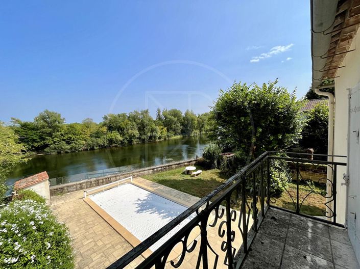 Image No.1-5 Bed House for sale