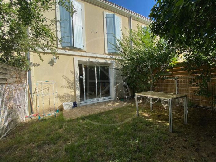 Image No.1-Maison de 2 chambres à vendre à Sainte-Terre