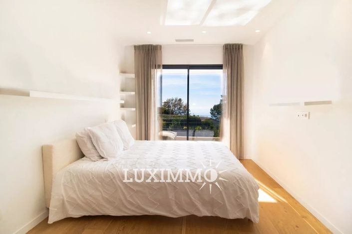 Image No.11-4 Bed House for sale