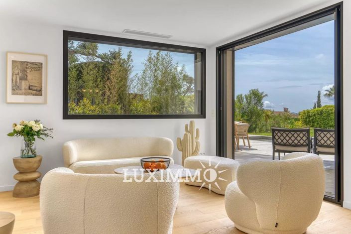 Image No.12-4 Bed House for sale