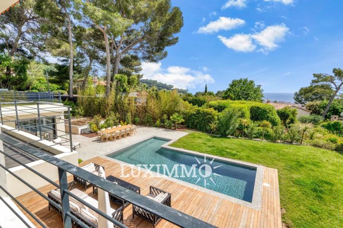 Image No.2-4 Bed House for sale