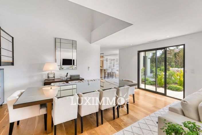 Image No.5-4 Bed House for sale