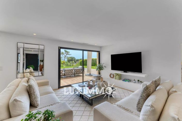 Image No.6-4 Bed House for sale