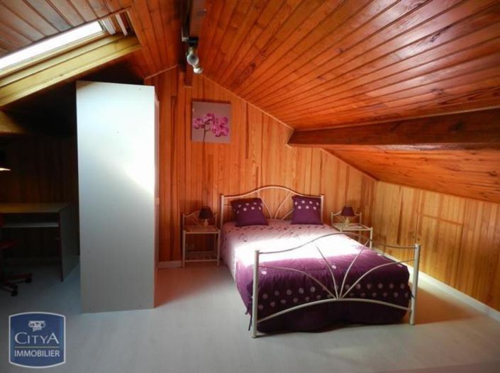 Image No.7-6 Bed House for sale