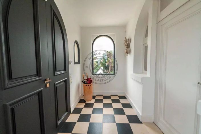 Image No.25-House for sale