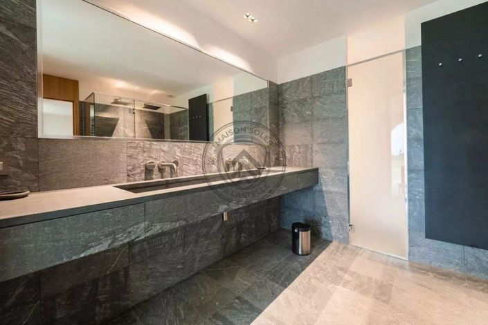 Image No.9-House for sale