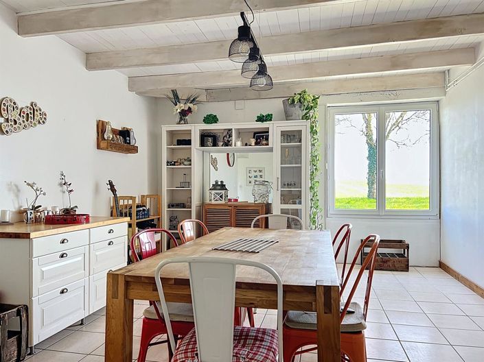 Image No.1-5 Bed House for sale