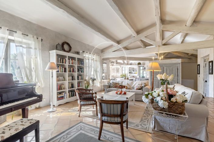 Image No.3-4 Bed House for sale