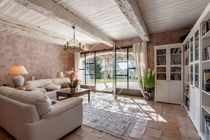 Image No.7-4 Bed House for sale