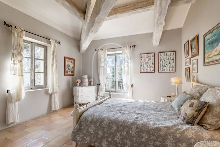 Image No.8-4 Bed House for sale