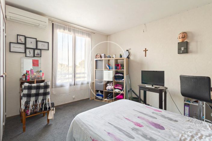 Image No.11-4 Bed House for sale