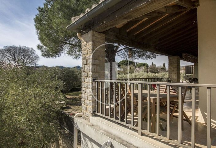 Image No.2-4 Bed House for sale