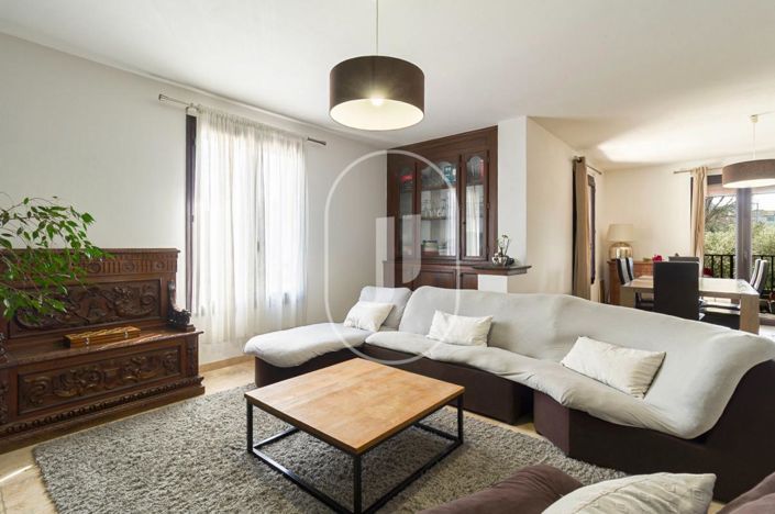 Image No.4-4 Bed House for sale