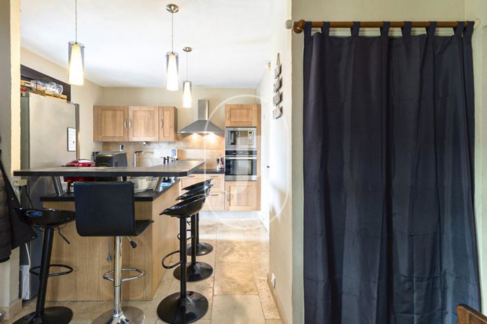 Image No.8-4 Bed House for sale