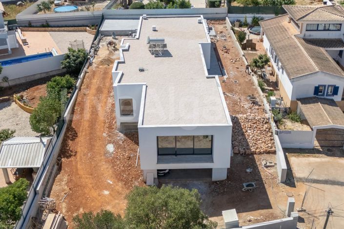 Image No.2-3 Bed House for sale