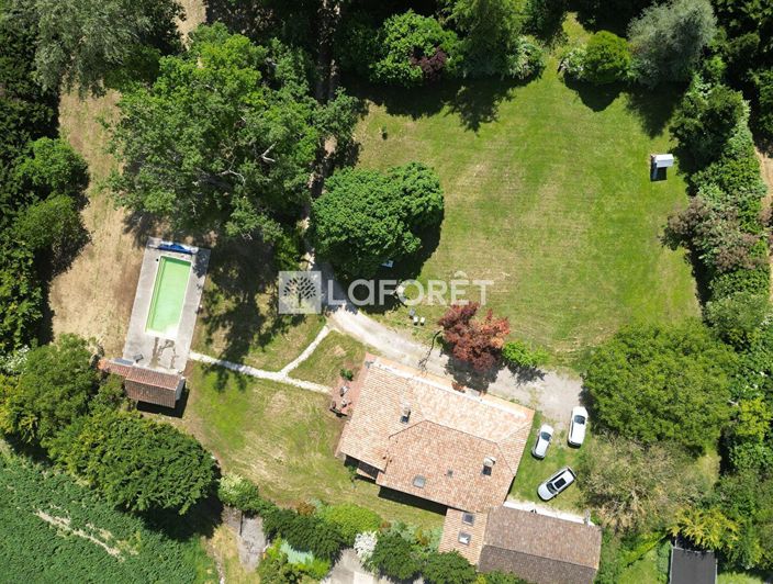 Image No.3-5 Bed House for sale