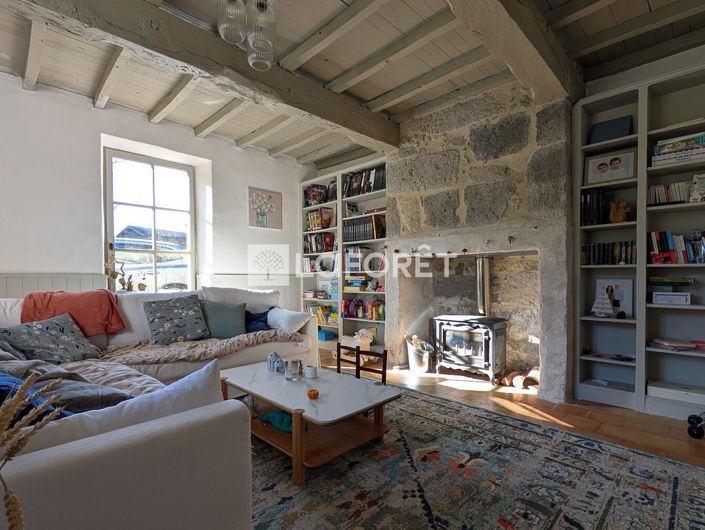 Image No.6-5 Bed House for sale