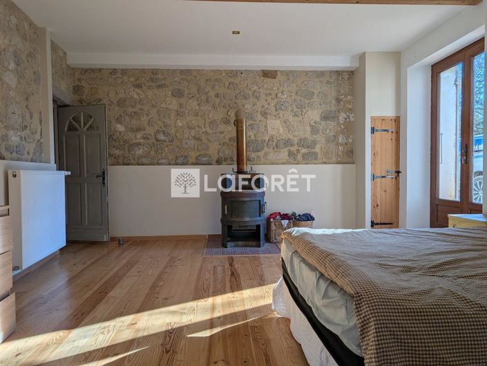 Image No.9-5 Bed House for sale