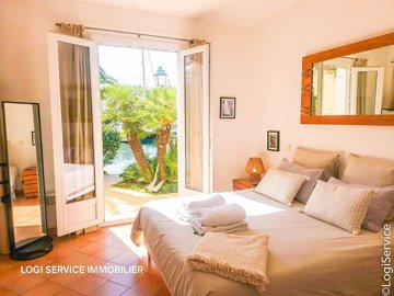 1 - Grimaud, Apartment